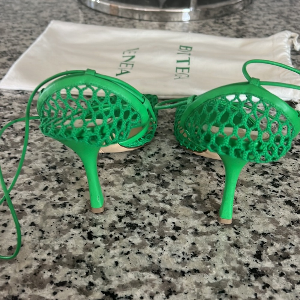Women shoes - Picture 4 of 9